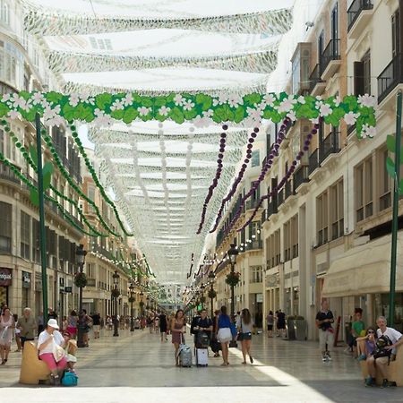 Malaga Centre Apartment With Parking Экстерьер фото