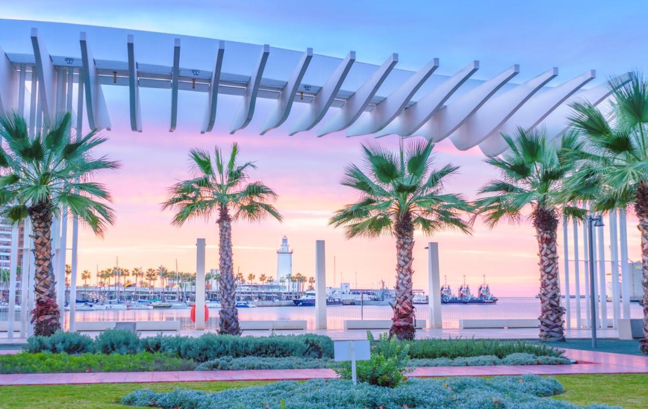 Malaga Centre Apartment With Parking Экстерьер фото