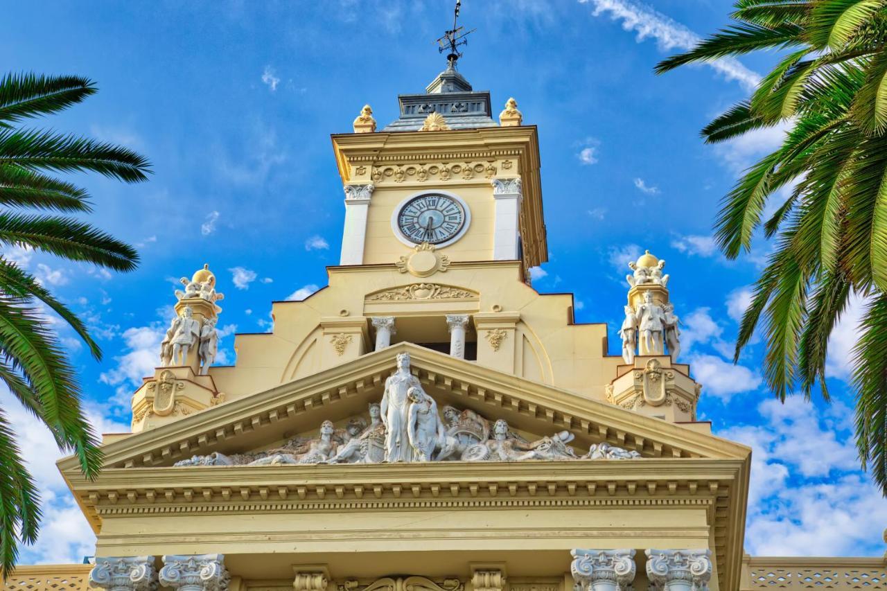 Malaga Centre Apartment With Parking Экстерьер фото