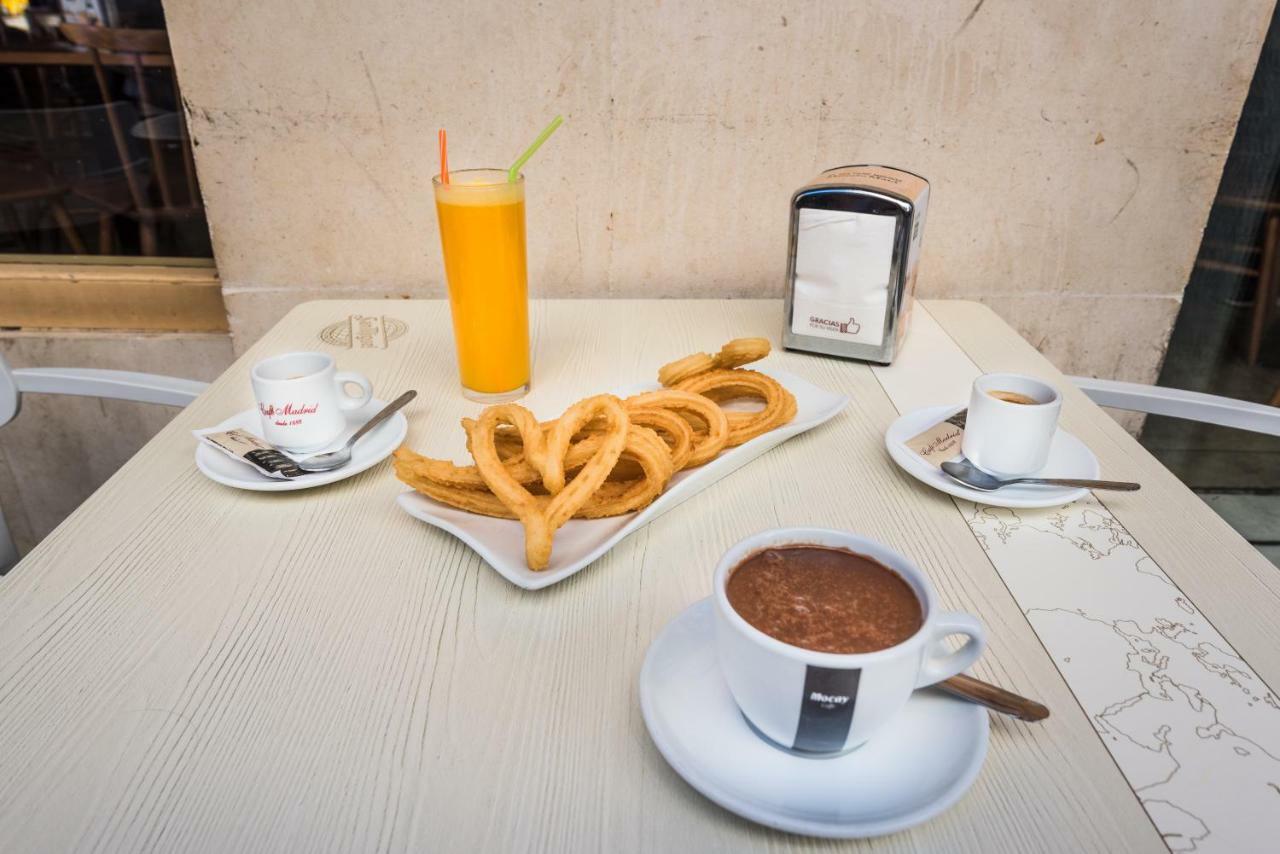 Malaga Centre Apartment With Parking Экстерьер фото