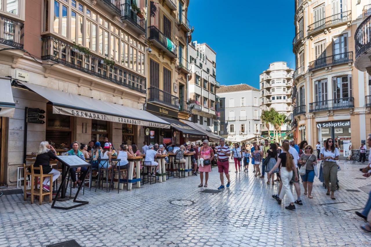 Malaga Centre Apartment With Parking Экстерьер фото